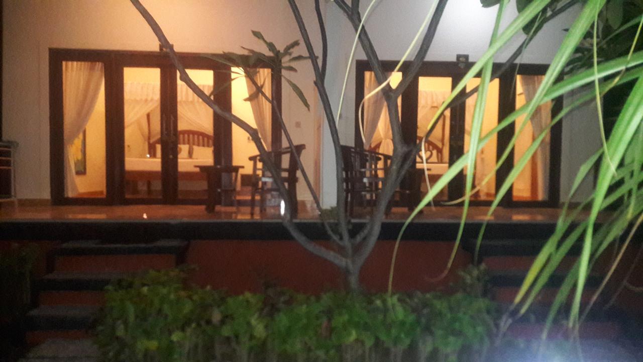 Warung Pantai Bungalows آميدْ المظهر الخارجي الصورة