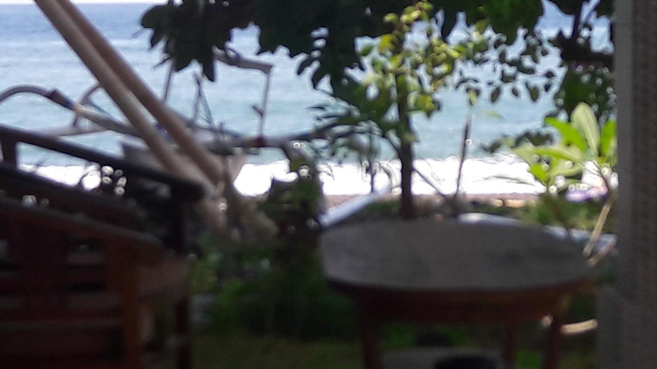 Warung Pantai Bungalows آميدْ المظهر الخارجي الصورة